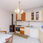 Ra Ica - One Bedroom Apartment Molunat