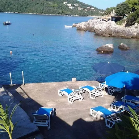 Ra Ica - One Bedroom