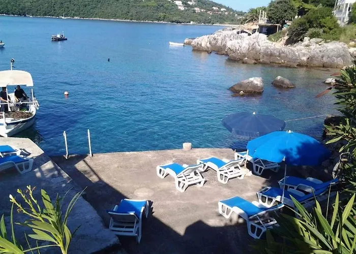 Ra Ica - One Bedroom