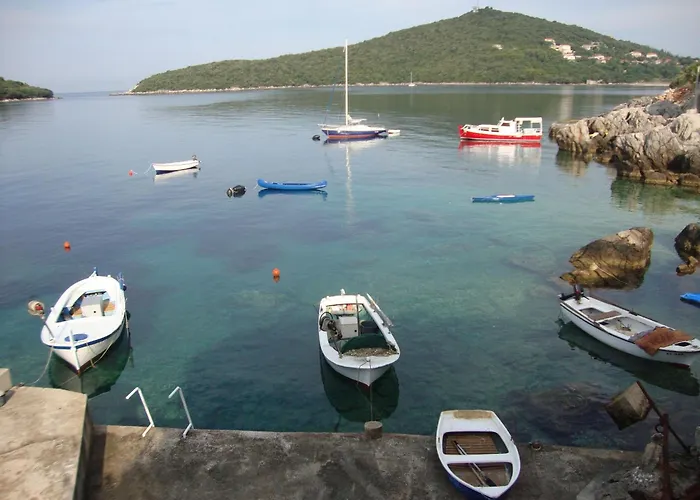 Ra Ica - One Bedroom *