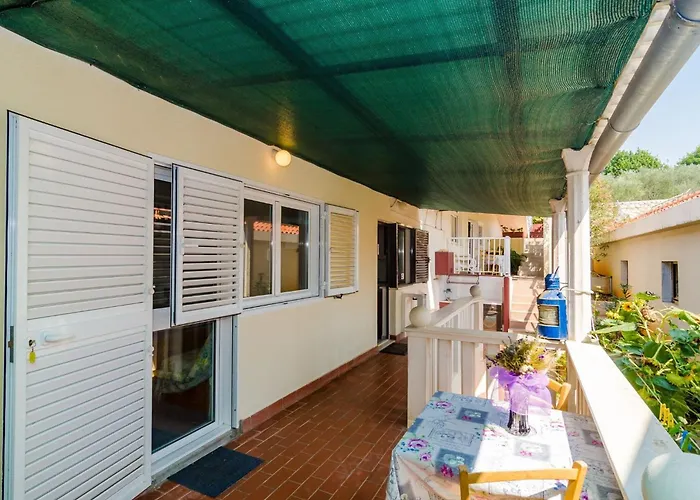 Ra Ica - One Bedroom * مولونات