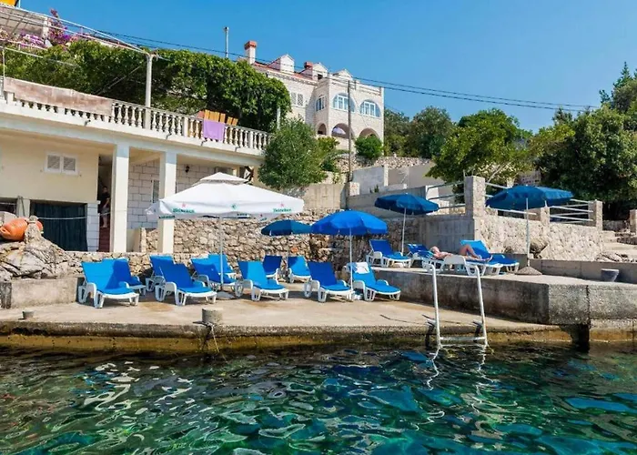 Ra Ica - One Bedroom *